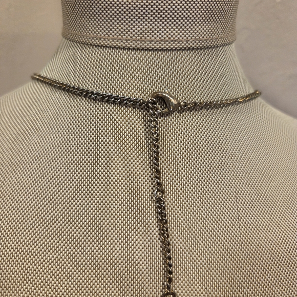 Elegant Multi-Color Statement Necklace - Picture 3 of 3